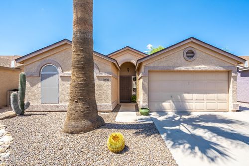 1802 E Peach Tree Dr, Chandler, AZ, 85249-8695 | Card Image
