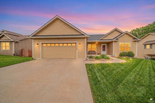 1116 Meadowbrooke Ln, Junction City, KS, 66441-4798 | Card Image