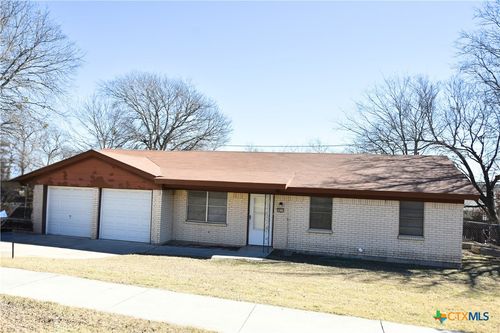 911 S 27th St, Copperas Cove, TX, 76522-3202 | Card Image