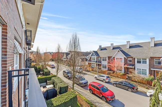 210 - 215 Brookes Street, Condo with 2 bedrooms, 1 bathrooms and 1 parking in New Westminster BC | Image 17