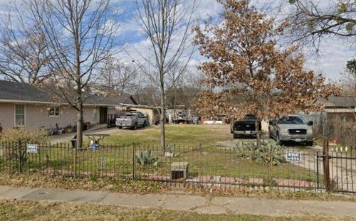 911 Gallagher Street, Dallas, TX, 75212 | Card Image