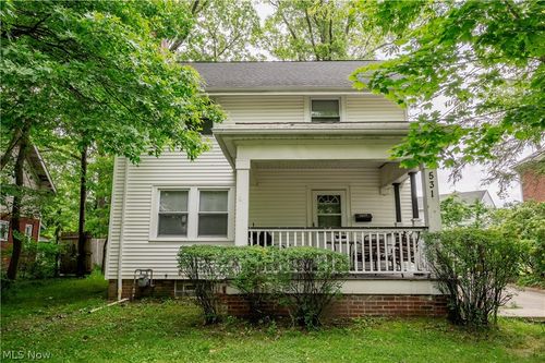 531 Fernwood Dr, Akron, OH, 44320-3001 | Card Image