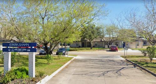 402 Hinojosa Dr, Edcouch, TX, 78538-2020 | Card Image