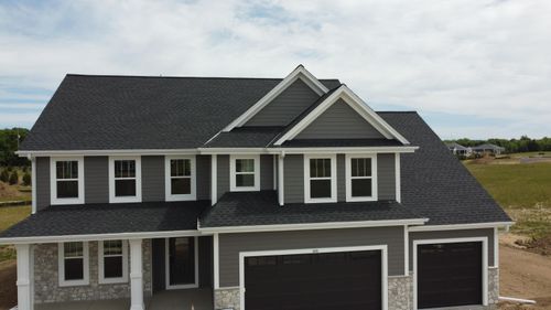 490 Talbots Woods Dr, Dousman, WI, 53118 | Card Image