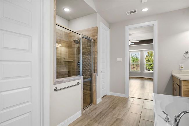 Primary Bath Shower | Image 21