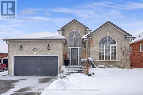 107 S Garden Crt, Port Perry, ON, L9L1S3 | Card Image