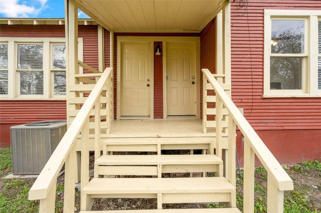 Doorway to property | Image 24
