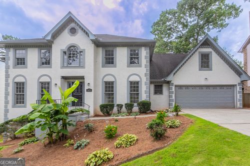 5674 Mountain Cres, Stone Mountain, GA, 30087-5274 | Card Image
