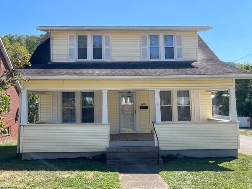 650 Lynn Ave, Weston, WV, 26452-2142 | Card Image
