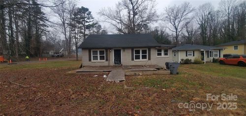 4001 Durham Ln, Charlotte, NC, 28269-4125 | Card Image