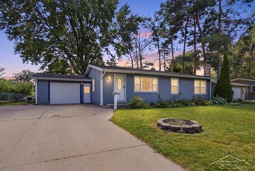1300 Scott St, Midland, MI, 48642-4773 | Card Image