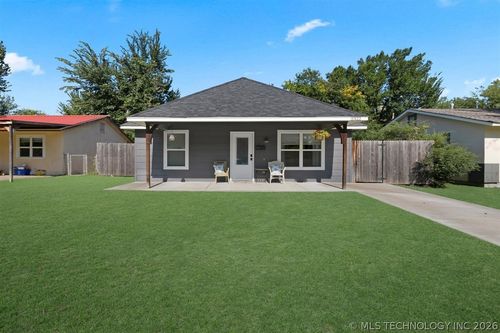 2322 Cedar St, Sapulpa, OK, 74066-7004 | Card Image
