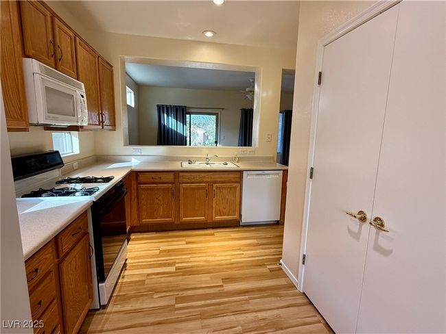 534 Carmel Mesa Dr, House other with 2 bedrooms, 2 bathrooms and null parking in Henderson NV | Image 7