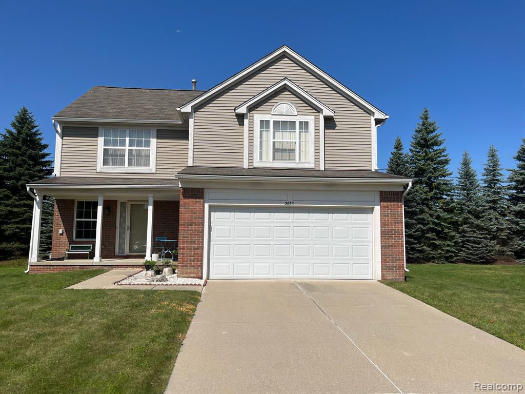 Brook Dr, Sterling Heights, MI 48312