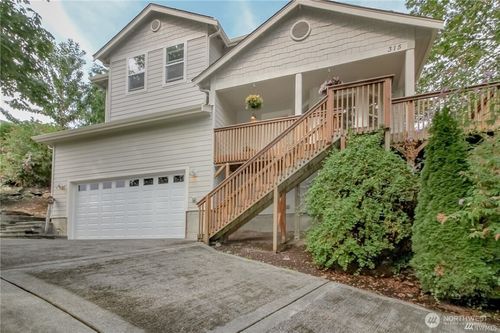 315 Stevens Ave Nw, Renton, WA, 98057-5121 | Card Image