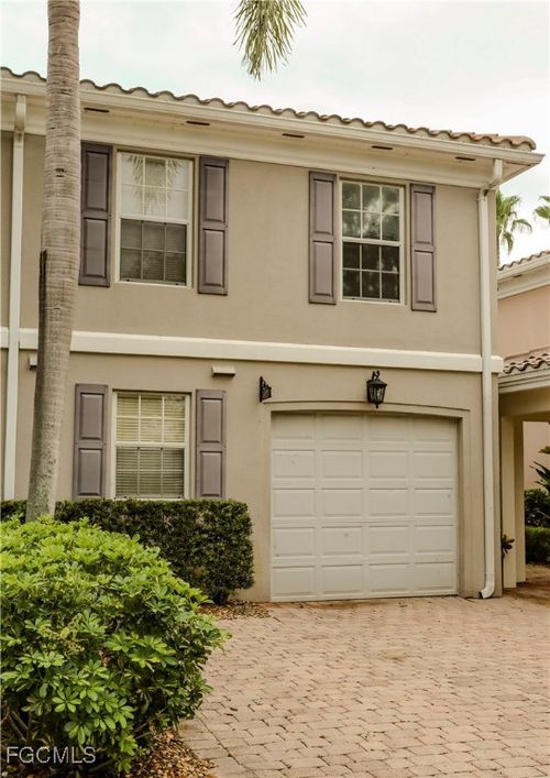 8-5823 Cove Cir, NAPLES, FL, 34119-9537 | Card Image