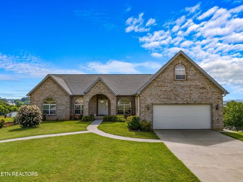 108 Skyline Dr, Dandridge, TN, 37725-3218 | Card Image