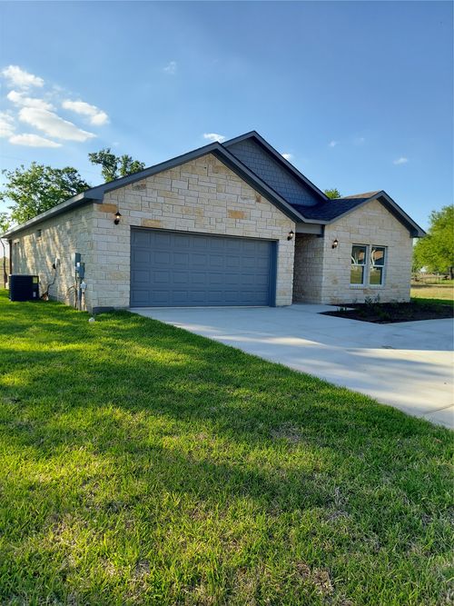 121 Spanish Oak Trl, Cameron, TX, 76520-3024 | Card Image