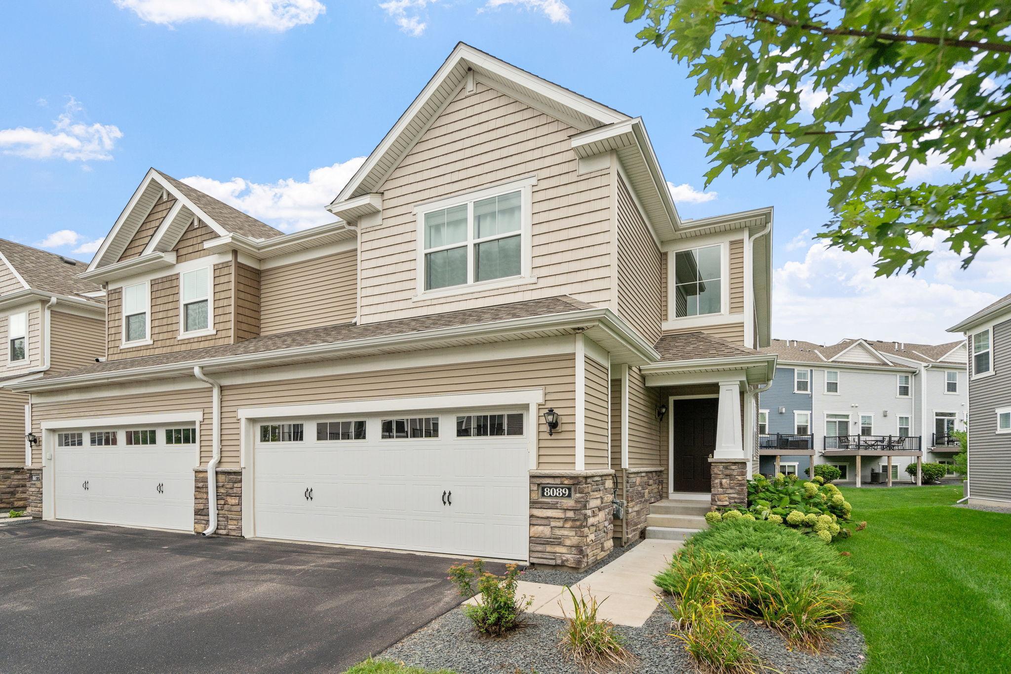 Cottonwood Ln, Maple Grove, MN 55369