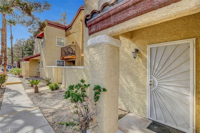 102 - 2801 N Rainbow Blvd, Condo with 2 bedrooms, 2 bathrooms and null parking in Las Vegas NV | Image 4