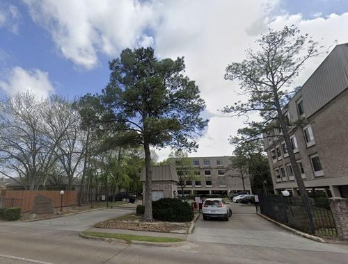 apt-23b-2211 S Braeswood Blvd, Houston, TX, 77030-4322 | Card Image