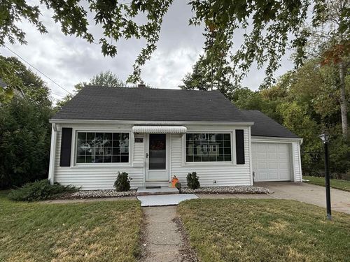 2017 10th Avenue, Menominee, MI, 49858 | Card Image