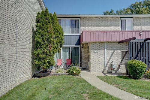 4-8275 Karam Boulevard, Warren, MI, 48093 | Card Image