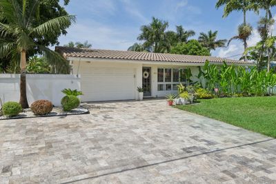 2611 Ne 53rd Ct, House other with 2 bedrooms, 2 bathrooms and null parking in Lighthouse Point FL | Image 2