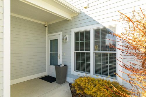 403-403 Laurel Ln, Rhinebeck, NY, 12572-7001 | Card Image