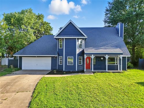 4000 S Chestnut Ave, Broken Arrow, OK, 74011-1437 | Card Image