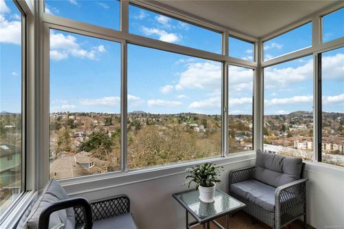 501-2920 Cook St, Victoria, BC, V8T3S7 | Card Image