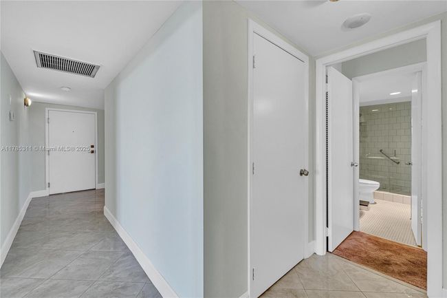 APT-624 - 90 Edgewater Dr, Condo with 2 bedrooms, 3 bathrooms and null parking in Coral Gables FL | Image 14