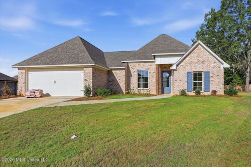 311 Jasmine Cove Ln, Brandon, MS, 39042-1100 | Card Image