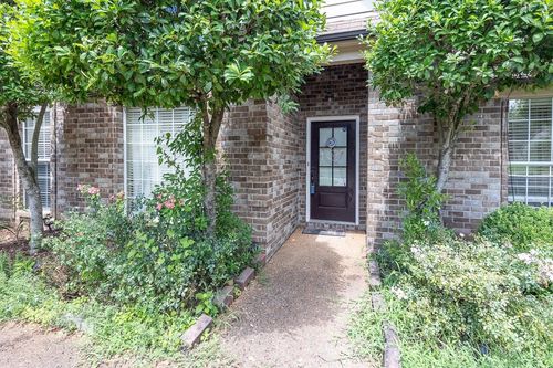 10774 Lexington Dr, Olive Branch, MS, 38654-9328 | Card Image