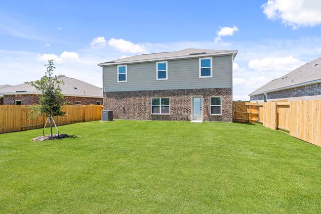 Fenced backyard | Image 8