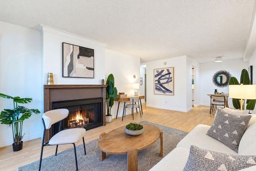 102-1420 E 7th Ave, Vancouver, BC, V5N1R8 | Card Image