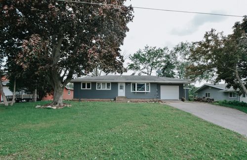 1012 Catherine Dr, Newport, MN, 55055-1584 | Card Image