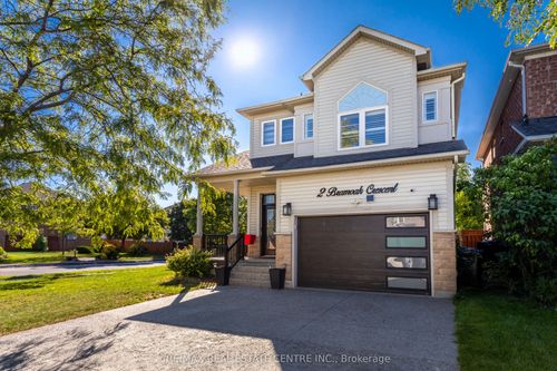 2 Bramoak Cres, Brampton, ON, L7A1T7 | Card Image