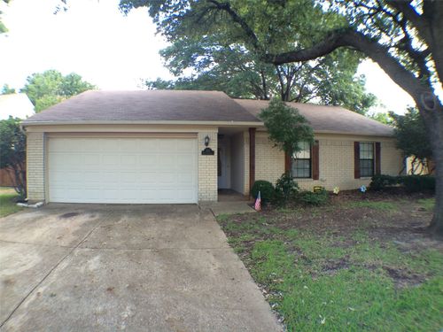 3918 White Oak Ct, Flower Mound, TX, 75028-1212 | Card Image