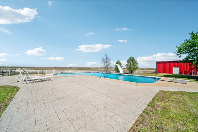 28002 Us 75 Hwy, House other with 4 bedrooms, 4 bathrooms and null parking in Ochelata OK | Image 43