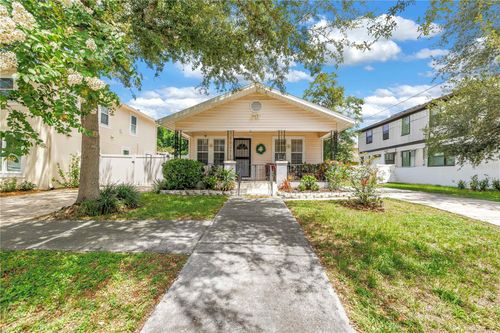 2711 W Fig St, TAMPA, FL, 33609-2317 | Card Image