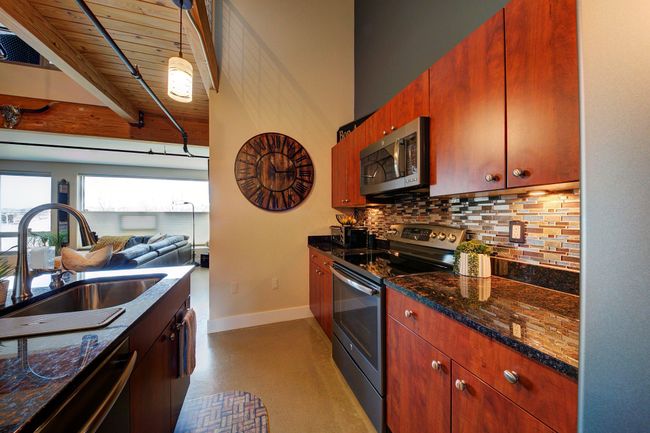 Kitchen | Image 8