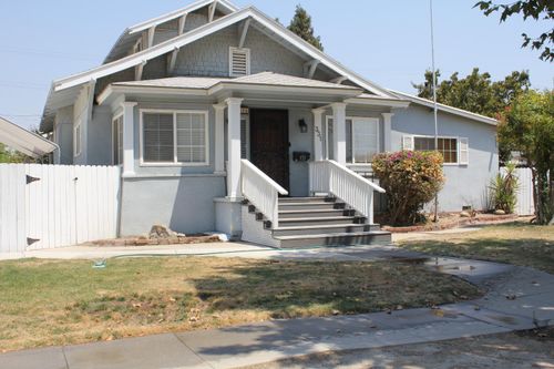 331 N 6th St, Fowler, CA, 93625-2337 | Card Image