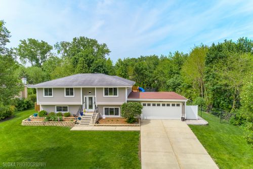 532 Cambridge Dr, Schaumburg, IL, 60193-2662 | Card Image