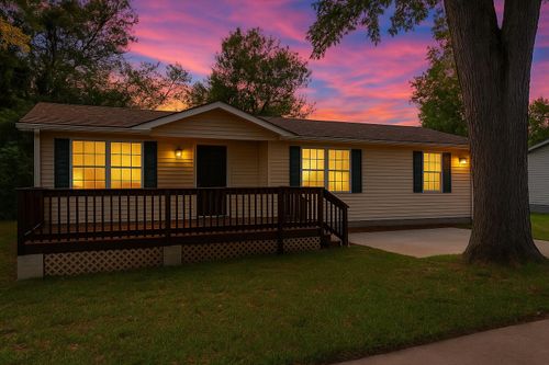 2308 Cushman St, CHATTANOOGA, TN, 37406-3911 | Card Image
