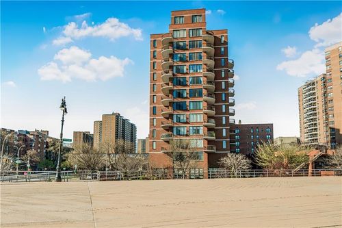 apt-2c-3111 Ocean Pkwy, Brooklyn, NY, 11235-8441 | Card Image