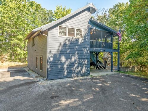 214 Dickerson Dr, Ellijay, GA, 30536-8356 | Card Image