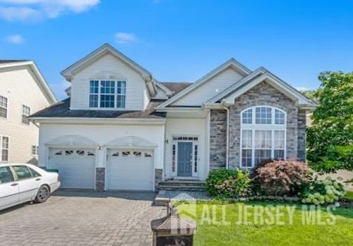 16 Bermuda Dunes Dr, Monroe, NJ, 08831-5125 | Card Image