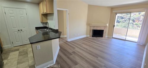 308-2380 Del Mar Way, Corona, CA, 92882-8049 | Card Image
