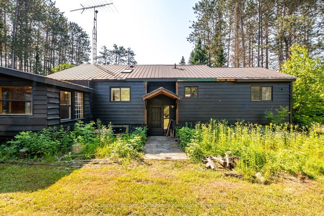 1049 Lawrence Pit Rd, House other with 4 bedrooms, 3 bathrooms and 6 parking in Utterson ON | Image 46